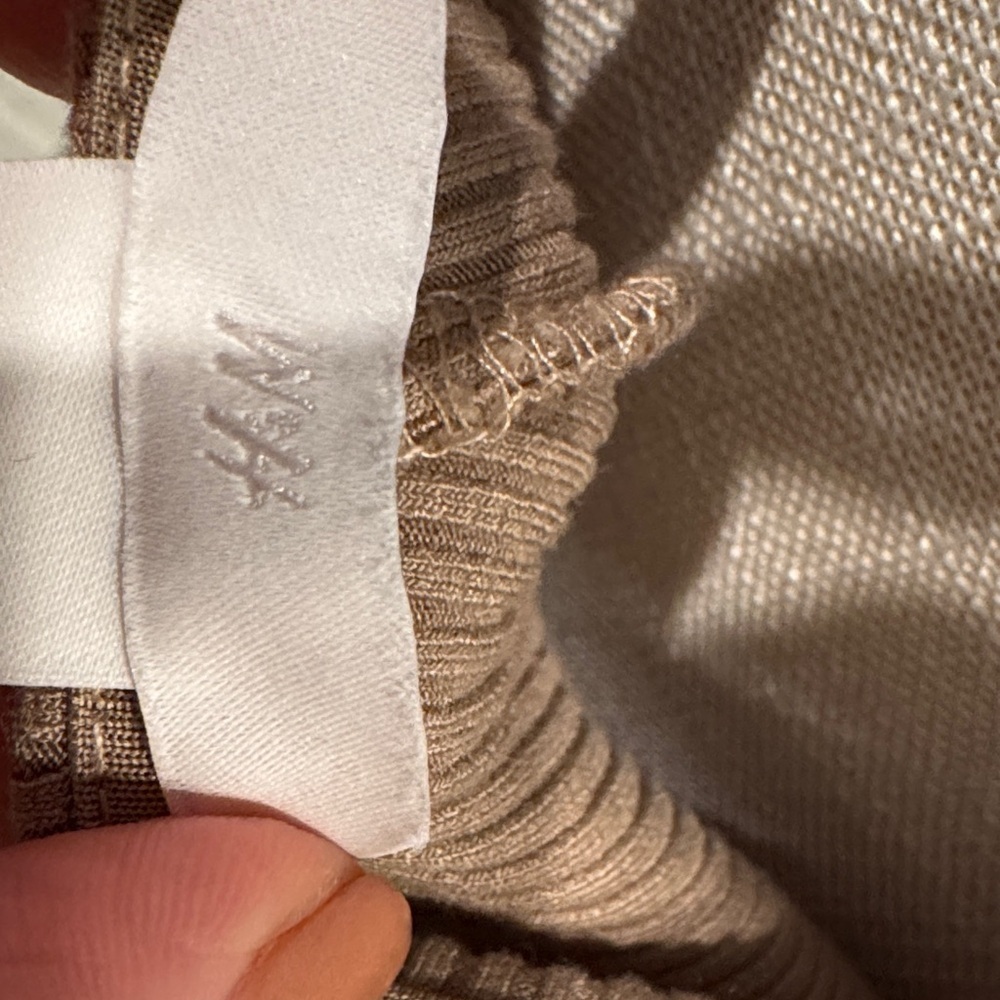 H&M Beige Ribbed Backless Dress - Picture 4 of 4